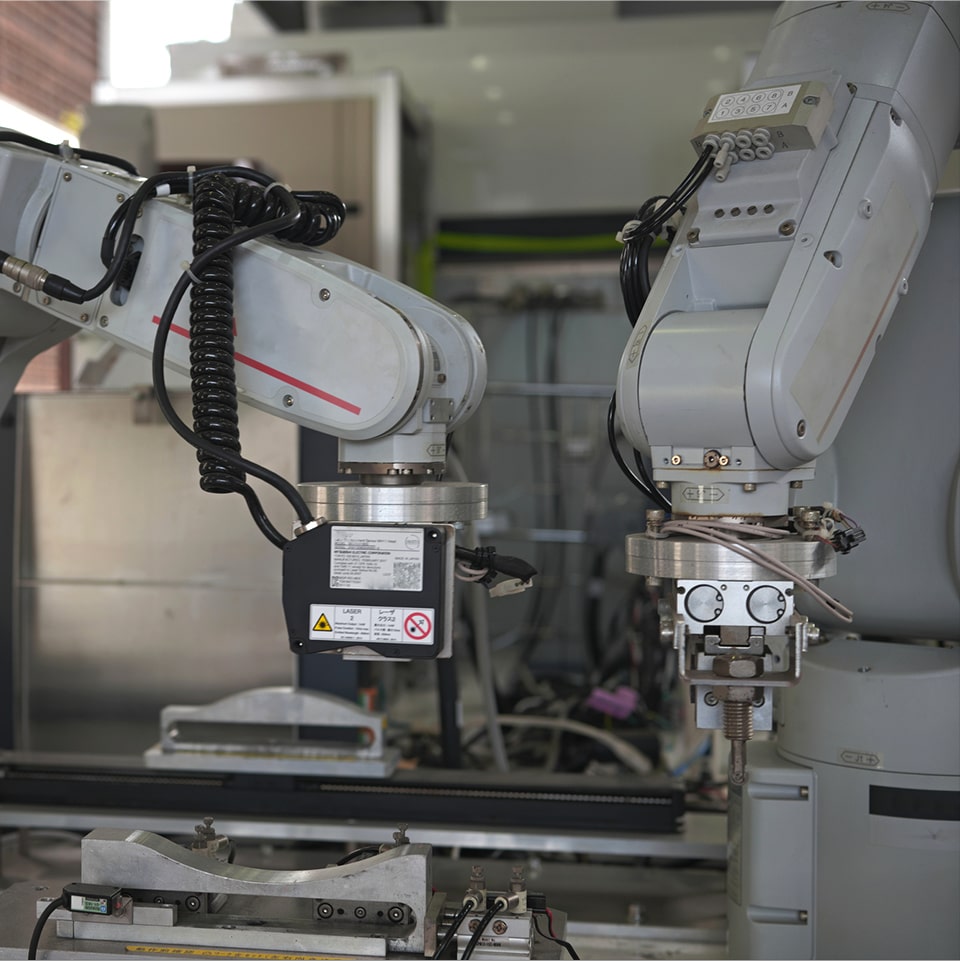 産業ロボットや試験機、測定器などの産業機械