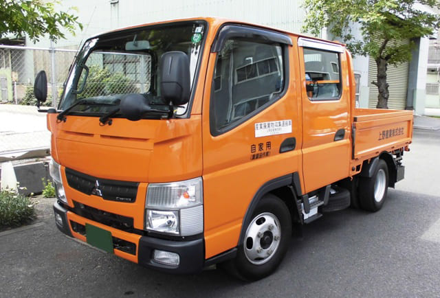 2tトラック ダブルキャブ
